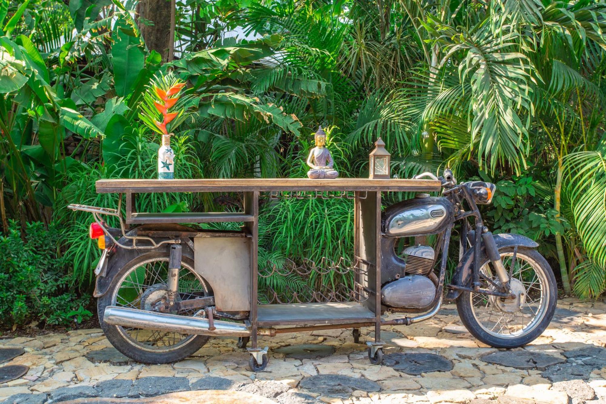 Ocho Artisan Bungalows (Adults Only) 塔马林多 外观 照片