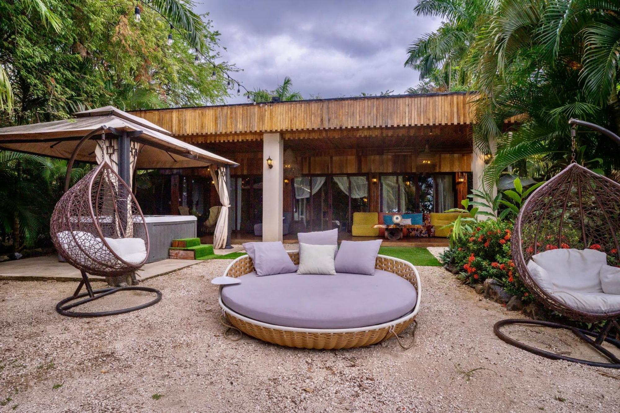 Ocho Artisan Bungalows (Adults Only) 塔马林多 外观 照片