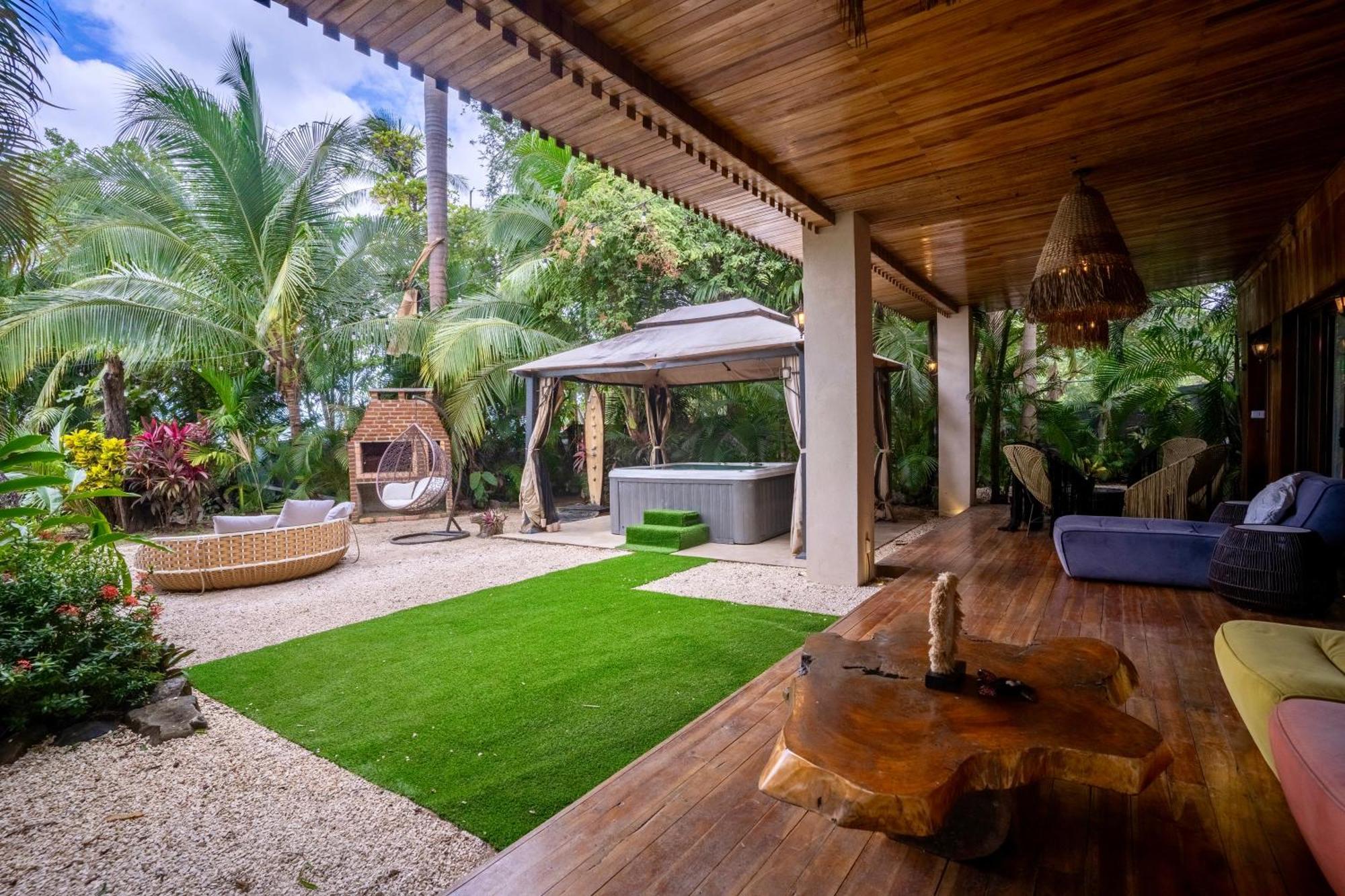 Ocho Artisan Bungalows (Adults Only) 塔马林多 外观 照片