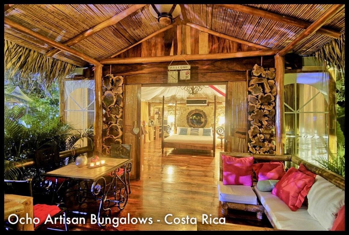 Ocho Artisan Bungalows (Adults Only) 塔马林多 外观 照片