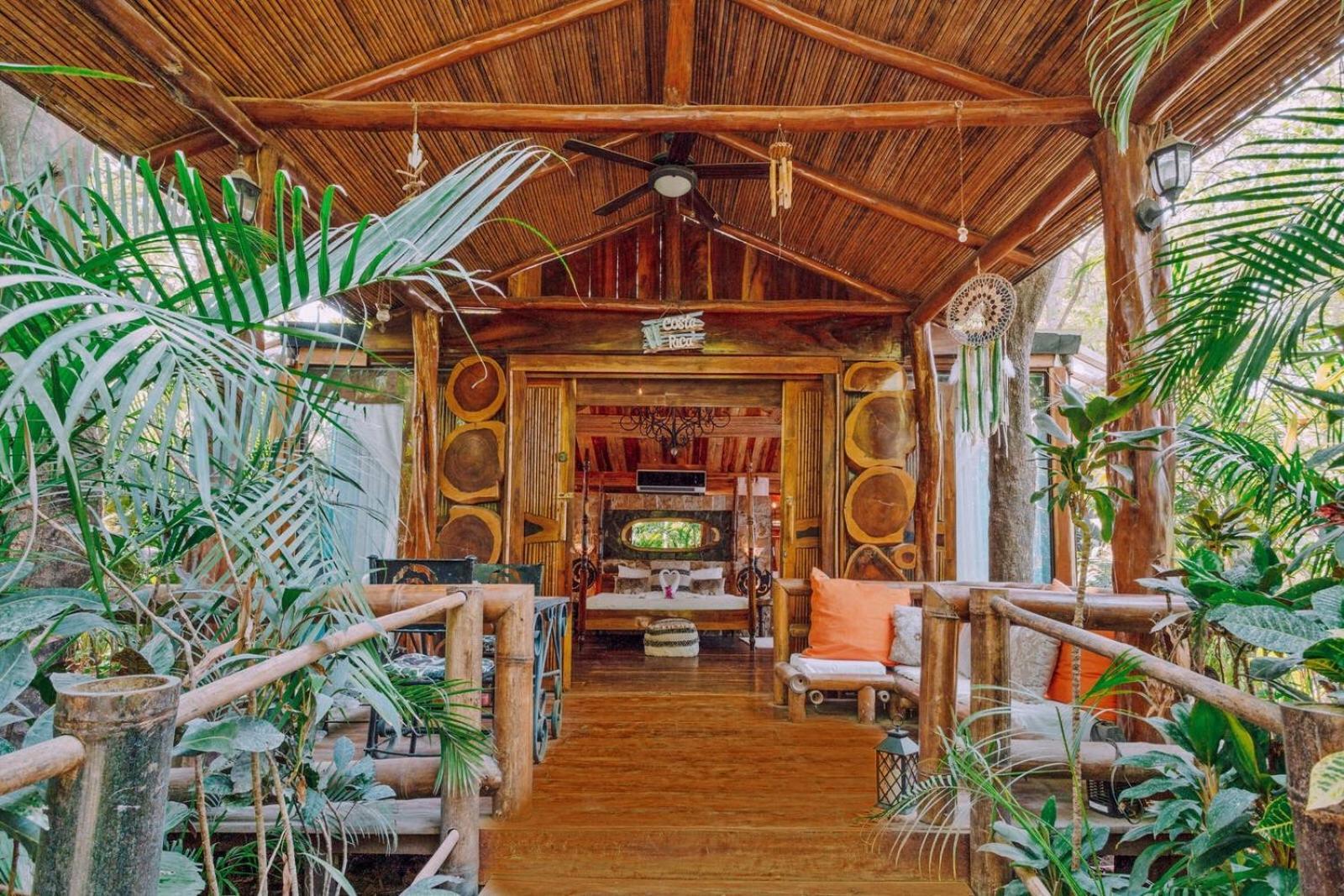 Ocho Artisan Bungalows (Adults Only) 塔马林多 外观 照片