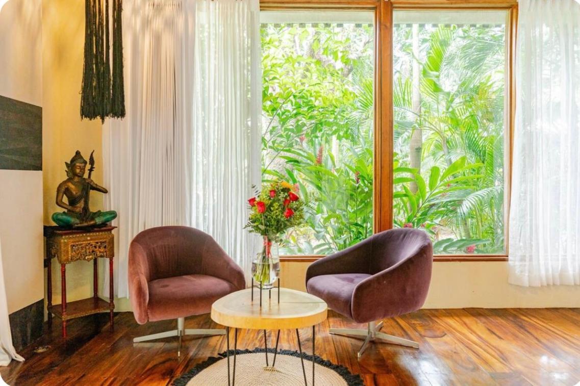 Ocho Artisan Bungalows (Adults Only) 塔马林多 外观 照片