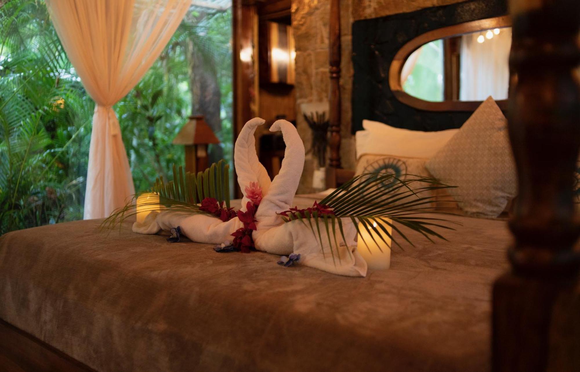 Ocho Artisan Bungalows (Adults Only) 塔马林多 外观 照片