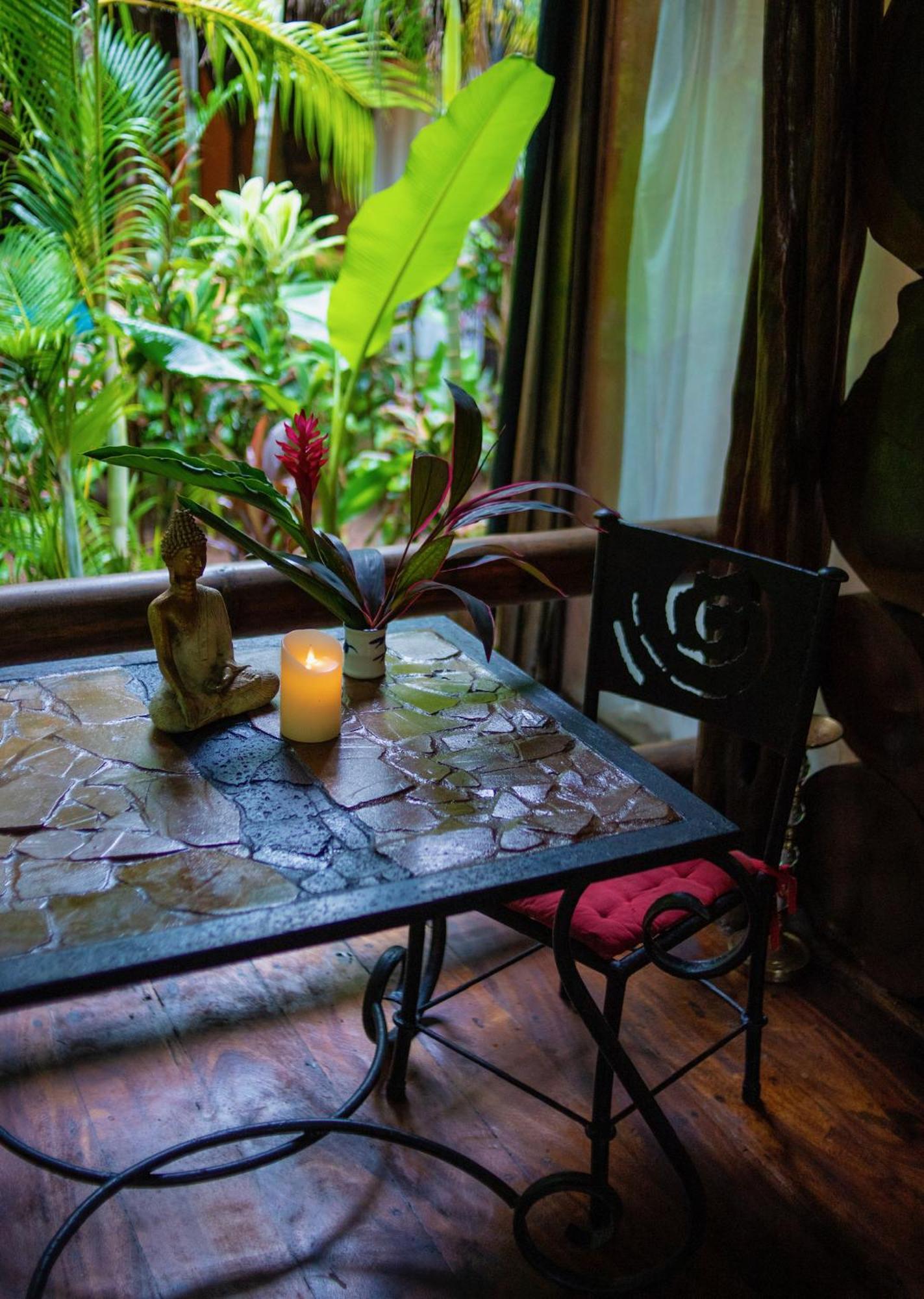 Ocho Artisan Bungalows (Adults Only) 塔马林多 外观 照片